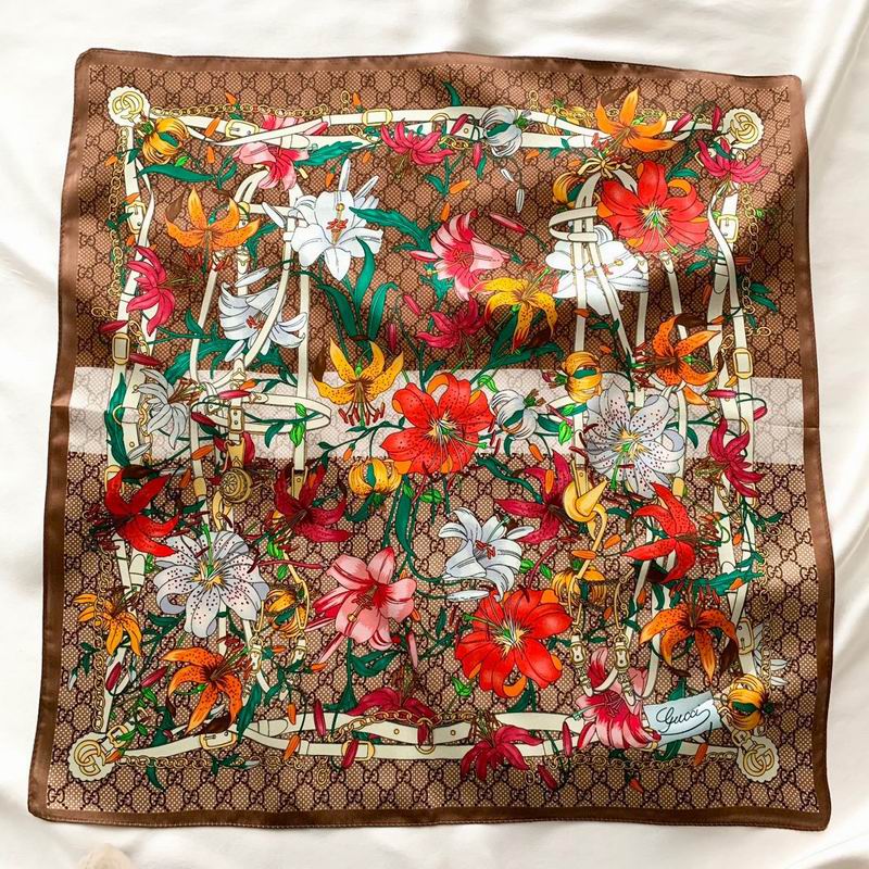 Gucci silk scarf 50X50cm E (1)