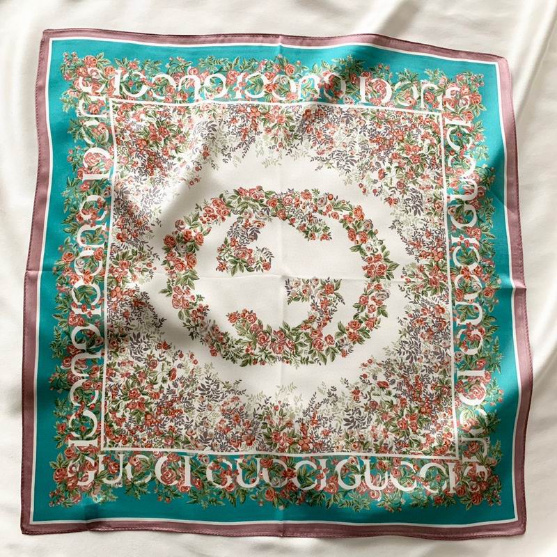 Gucci silk scarf 50X50cm E (1)