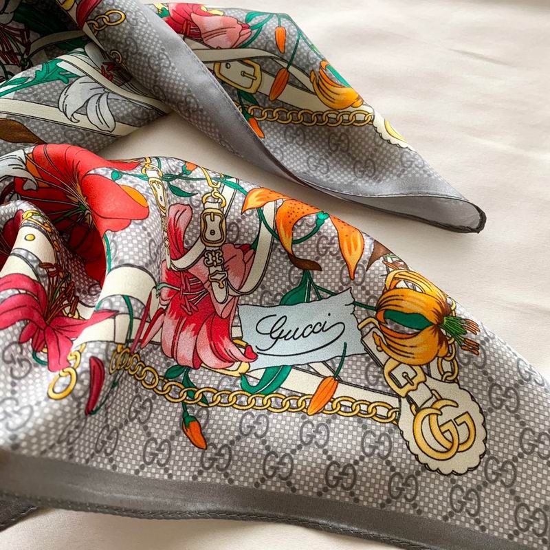 Gucci silk scarf 50X50cm E (10)