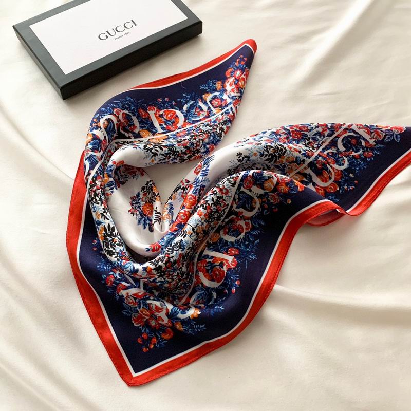 Gucci silk scarf 50X50cm E (15)