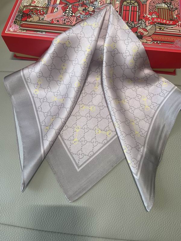 Gucci silk scarf 50X50cm E (17)
