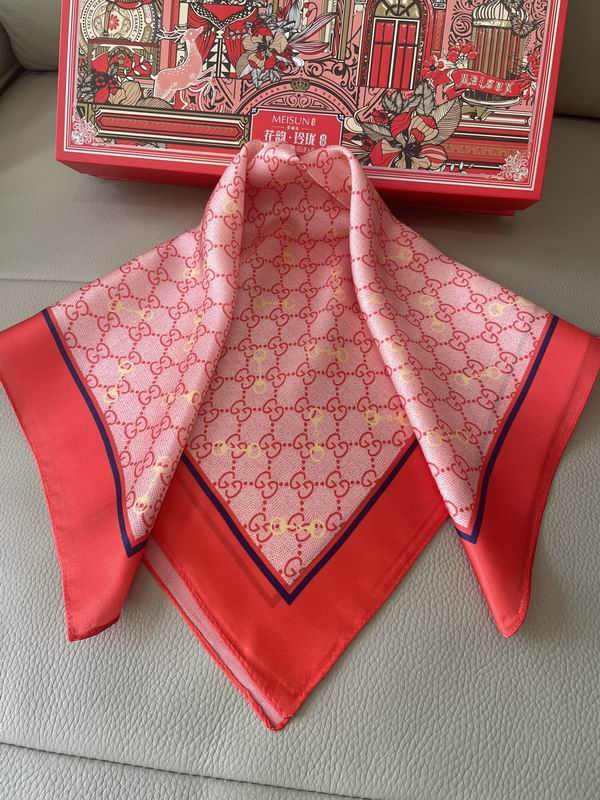 Gucci silk scarf 50X50cm E (18)