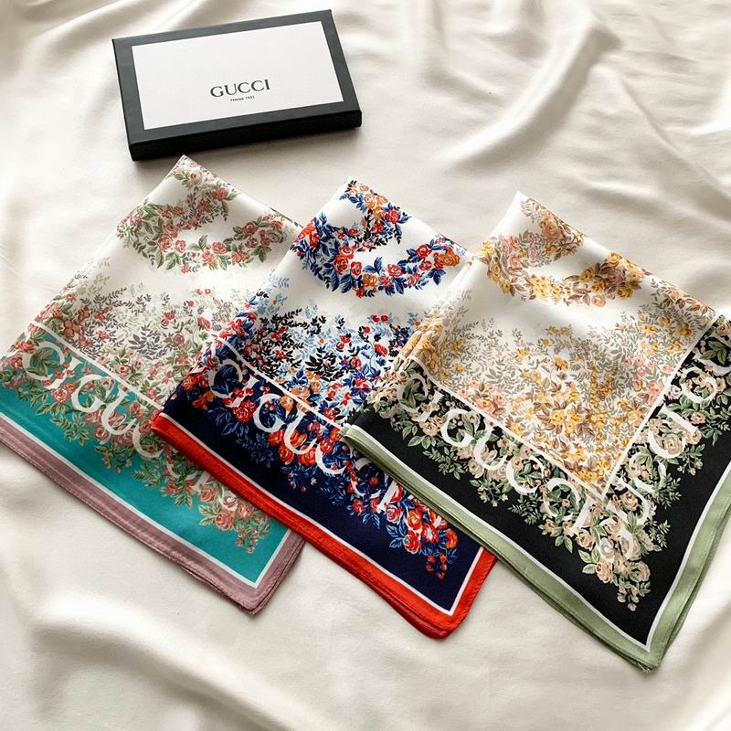 Gucci silk scarf 50X50cm E (19)