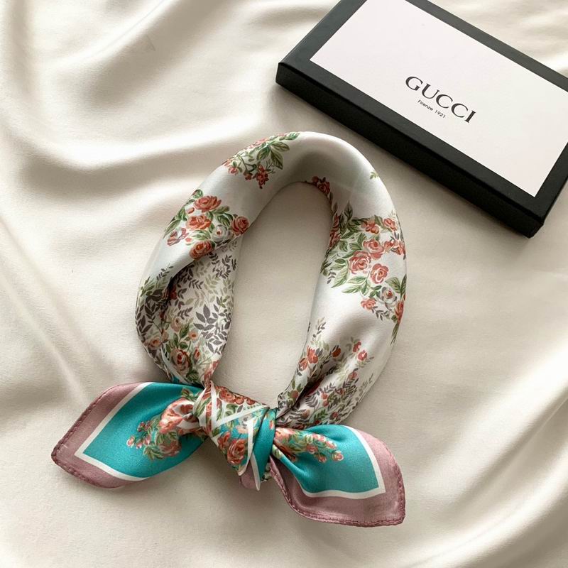 Gucci silk scarf 50X50cm E (2)
