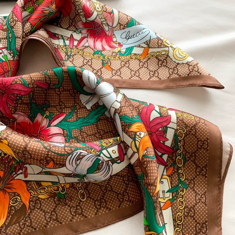 Gucci silk scarf 50X50cm E (4)