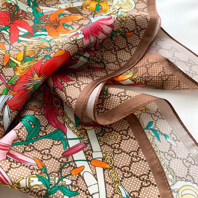 Gucci silk scarf 50X50cm E (6)
