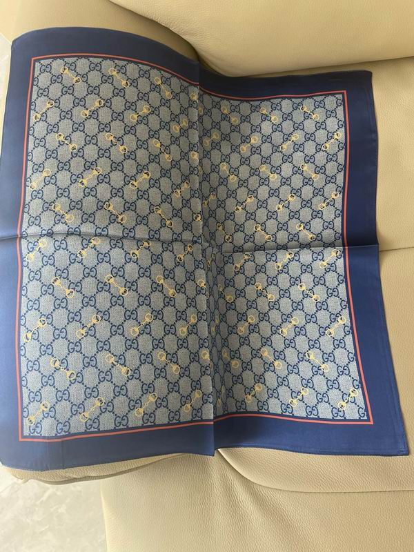 Gucci silk scarf 50X50cm E (7)