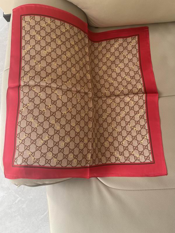 Gucci silk scarf 50X50cm E (8)