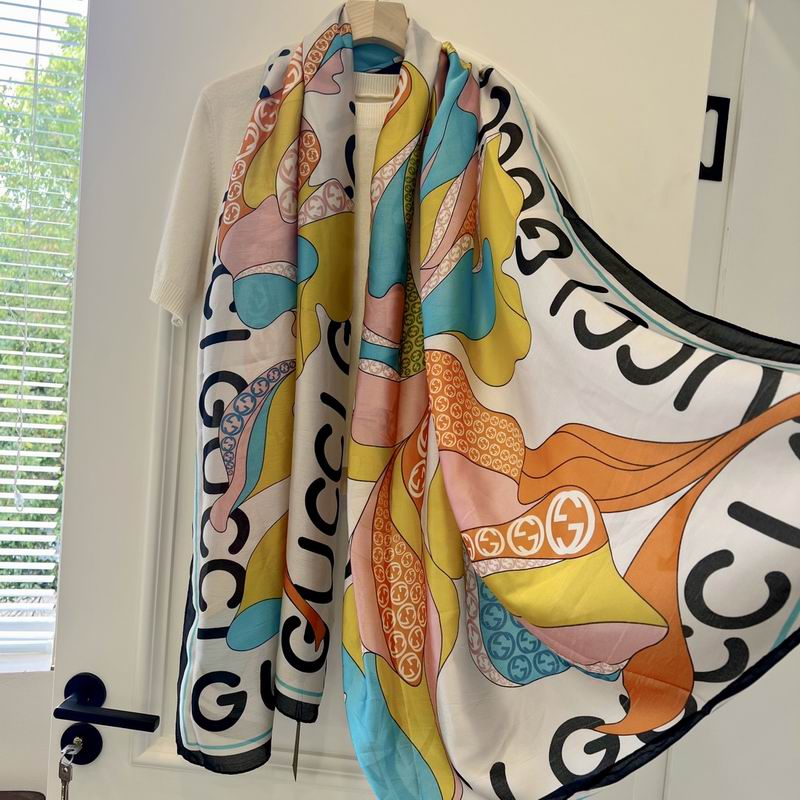 Gucci silk scarf 90-180cm  E (17)