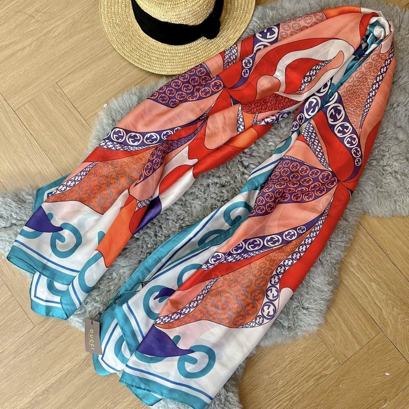 Gucci silk scarf 90-180cm  E (22)