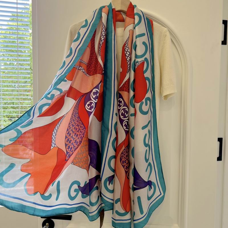 Gucci silk scarf 90-180cm  E (24)