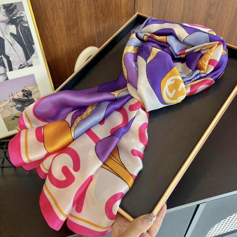 Gucci silk scarf 90-180cm  E (4)