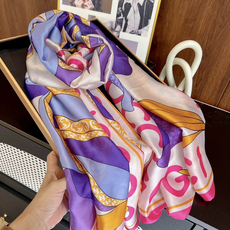 Gucci silk scarf 90-180cm  E (6)