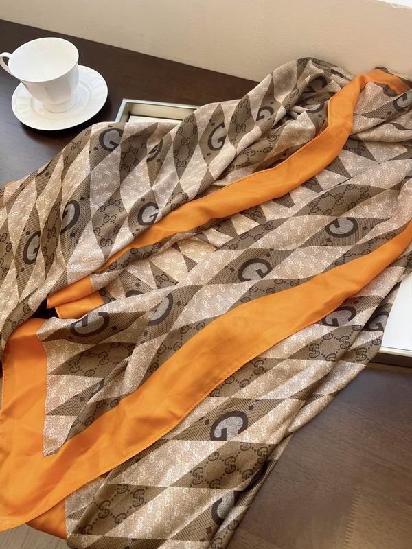 Gucci silk scarf 90-180cm E (1)