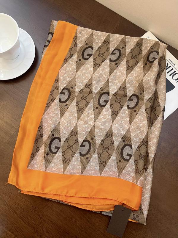Gucci silk scarf 90-180cm E (2)
