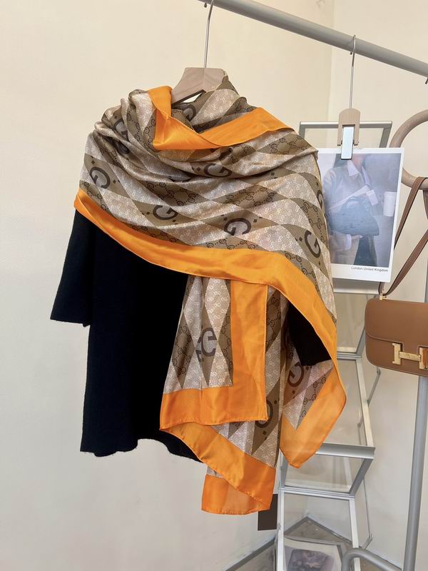 Gucci silk scarf 90-180cm E (4)