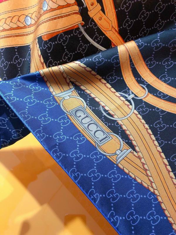 Gucci silk scarf 90X90cm  E (12)