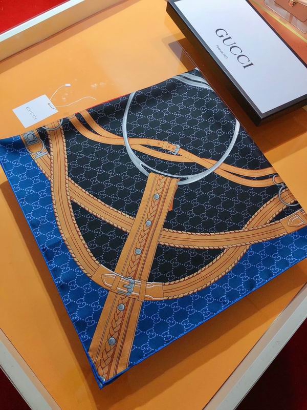 Gucci silk scarf 90X90cm  E (15)