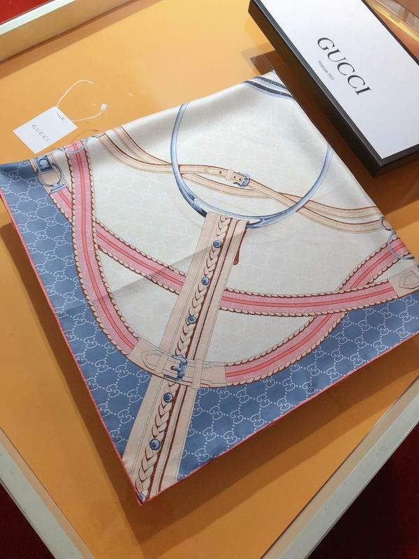 Gucci silk scarf 90X90cm  E (22)