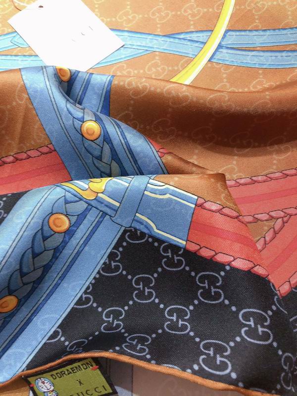 Gucci silk scarf 90X90cm  E (8)