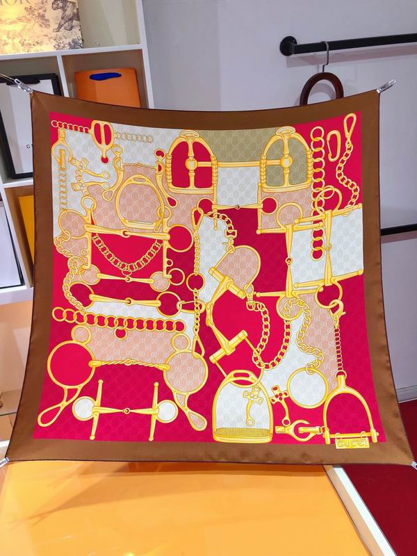 Gucci silk scarf 90X90cm E (11)