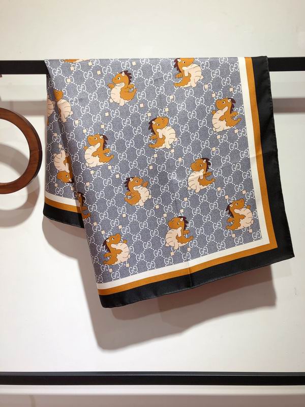 Gucci silk scarf 90X90cm E (13)