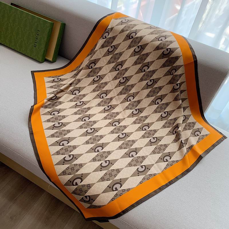 Gucci silk scarf 90X90cm E (13)