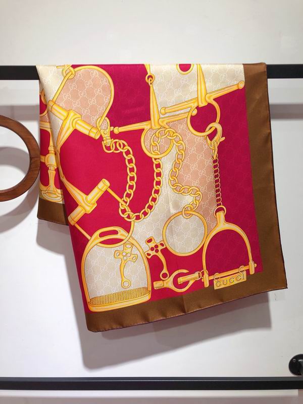 Gucci silk scarf 90X90cm E (15)