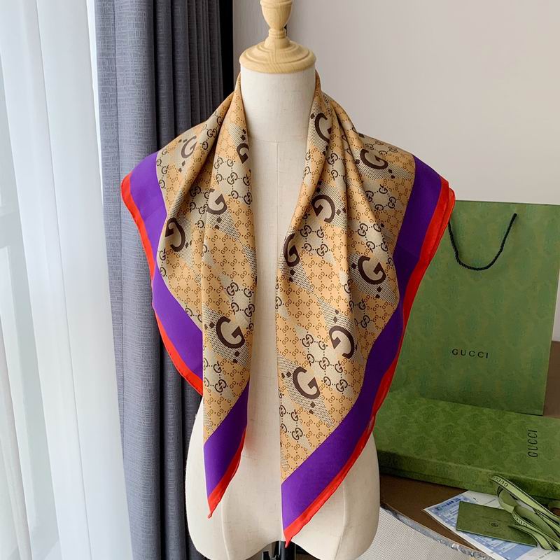 Gucci silk scarf 90X90cm E (3)