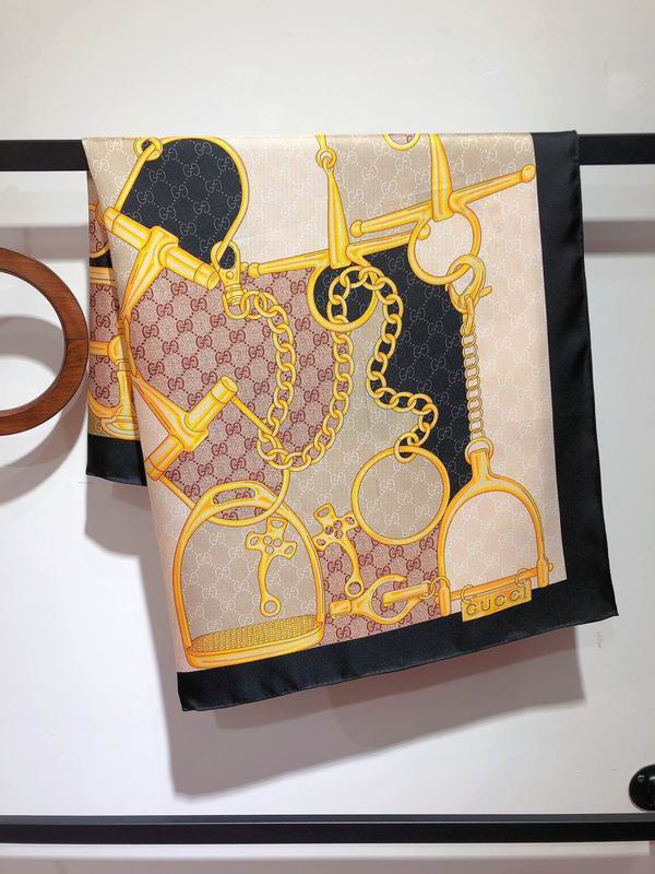 Gucci silk scarf 90X90cm E (4)