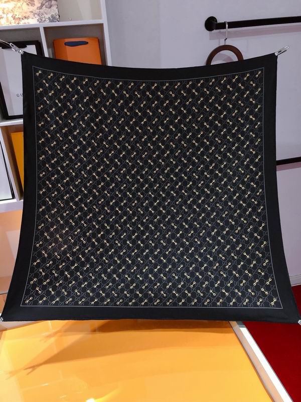 Gucci silk scarf 90X90cm E (4)