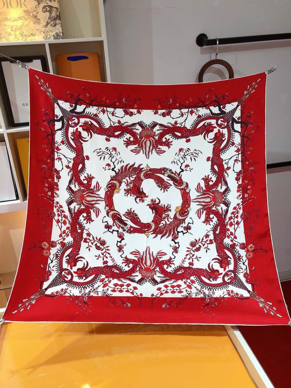 Gucci silk scarf 90X90cm E (4)