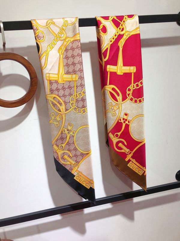 Gucci silk scarf 90X90cm E (5)