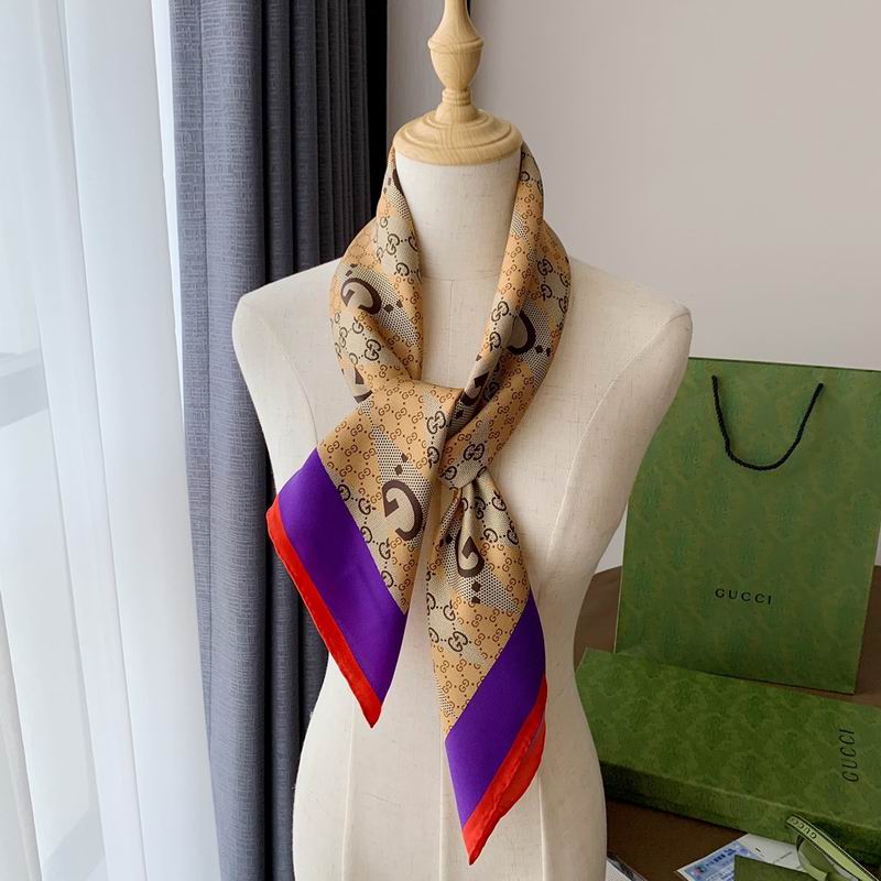 Gucci silk scarf 90X90cm E (5)
