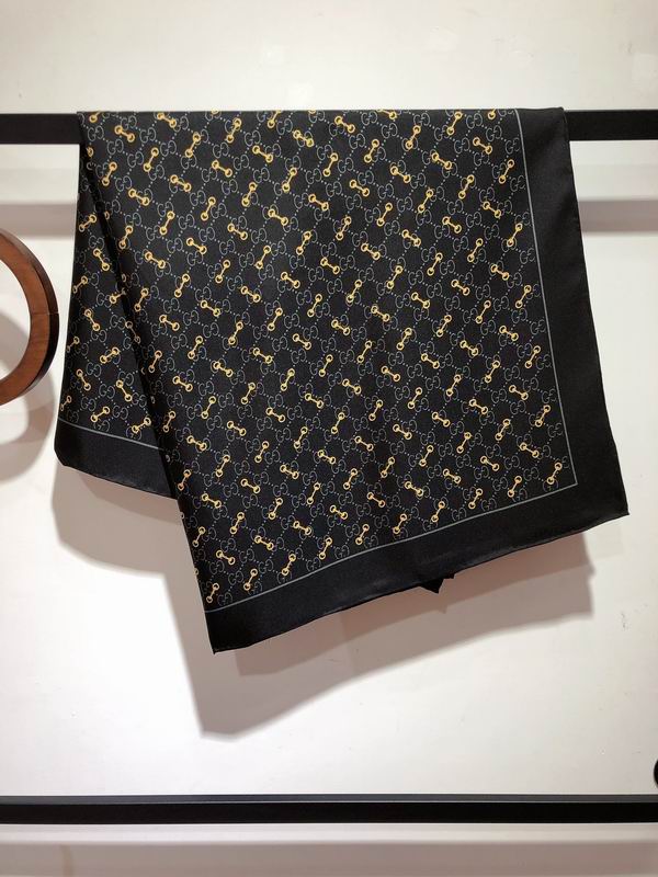 Gucci silk scarf 90X90cm E (6)