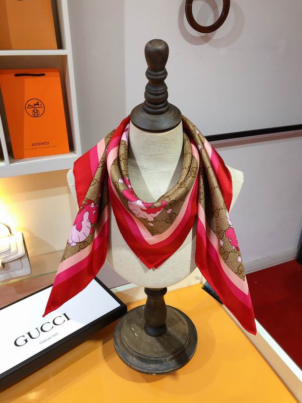 Gucci silk scarf 90X90cm E (7)