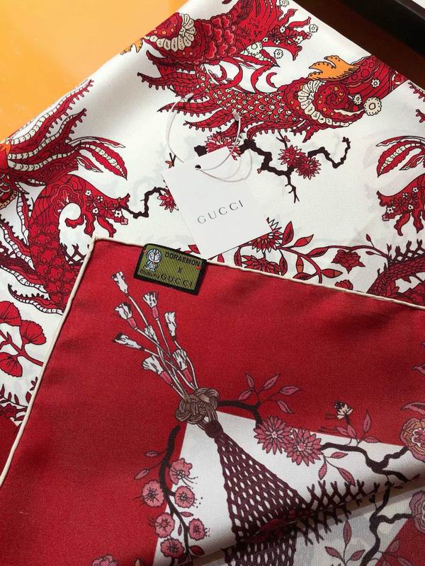 Gucci silk scarf 90X90cm E (7)