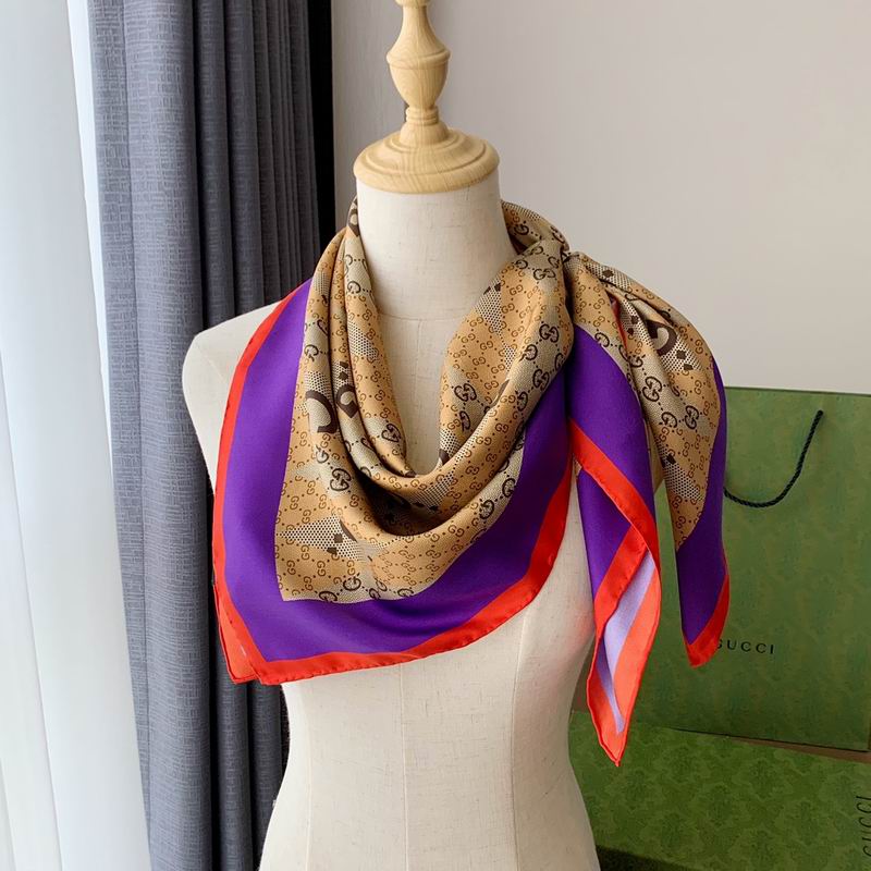 Gucci silk scarf 90X90cm E (8)