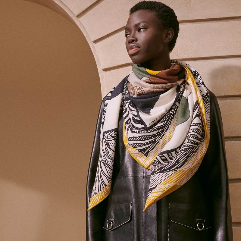 Hermes 140X140cm 70%羊绒 30%真丝 E (1)