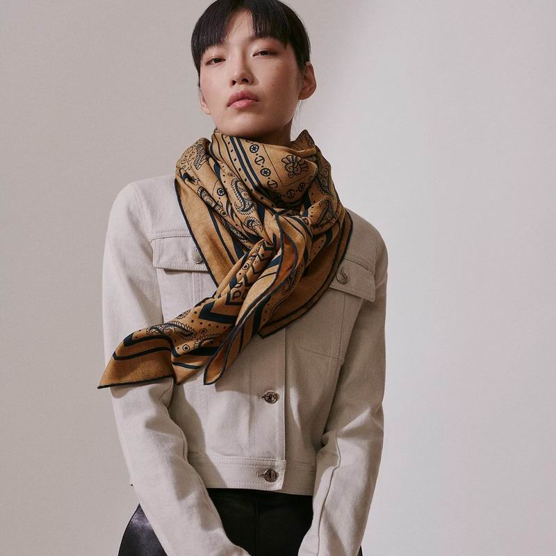 Hermes 140X140cm 70%羊绒 30%真丝 E (1)