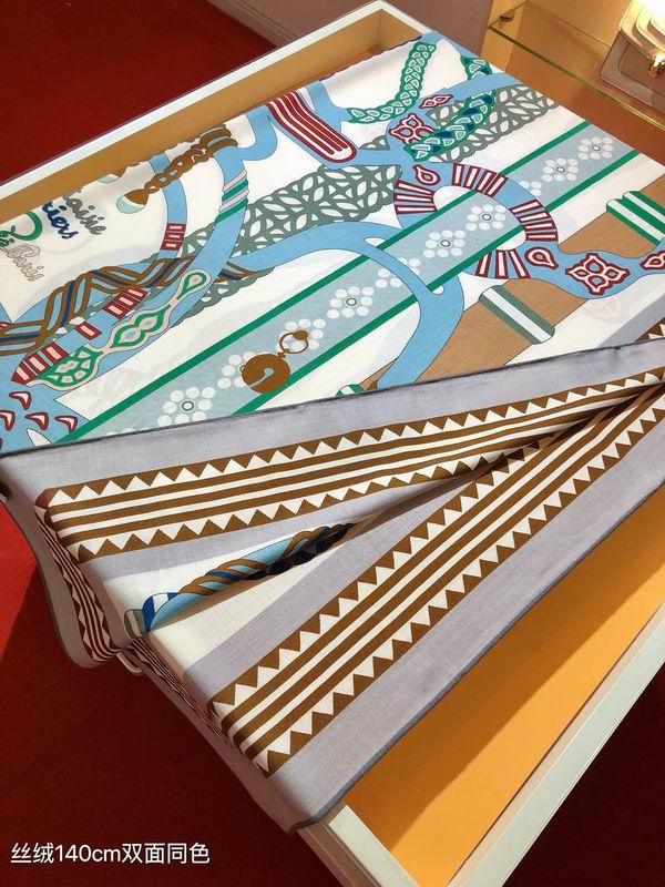 Hermes 140X140cm 70%羊绒 30%真丝 E (25)