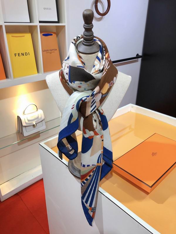 Hermes 140X140cm 70%羊绒30%真丝 E (17)