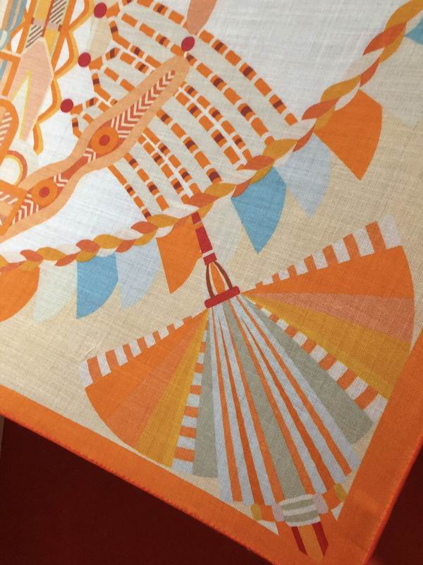 Hermes 140X140cm 70%羊绒30%真丝 E (19)