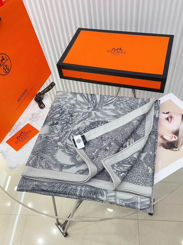 Hermes 140X140cm 70%羊绒30%真丝 E (21)