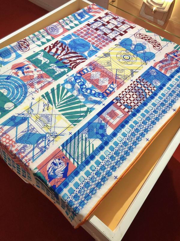 Hermes 140x140cm 70%羊绒30%真丝 E (15)