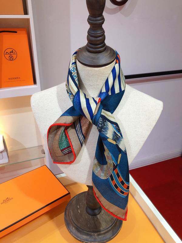 Hermes 70X70cm 70%羊绒 30%真丝 E (2)