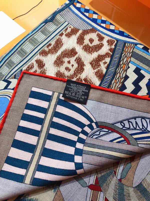 Hermes 70X70cm 70%羊绒 30%真丝 E (6)