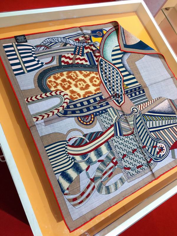 Hermes 70X70cm 70%羊绒 30%真丝 E (9)