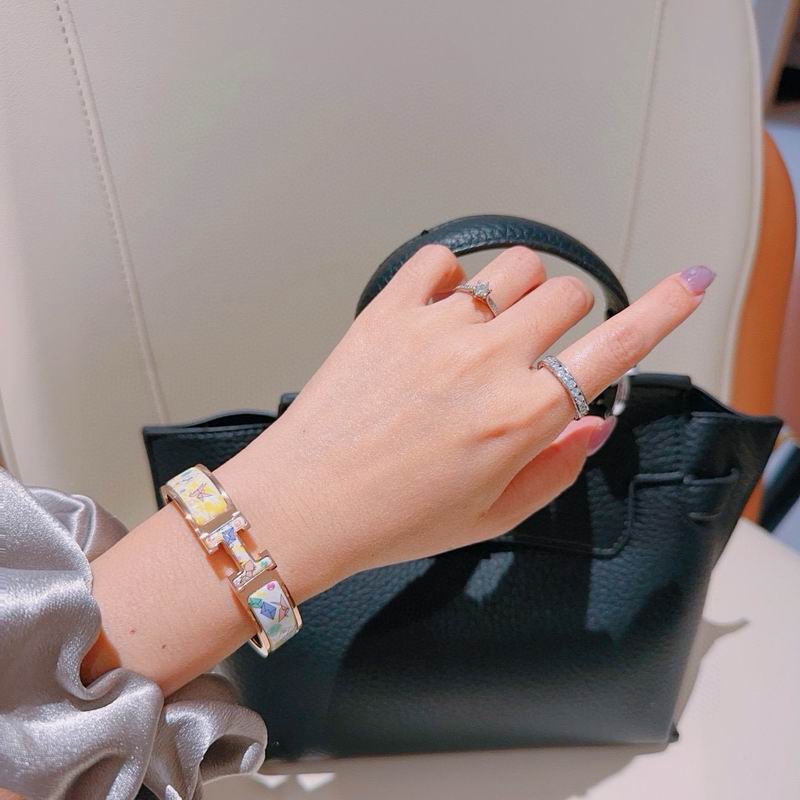 Hermes Bracelet 04yxh07 (5)