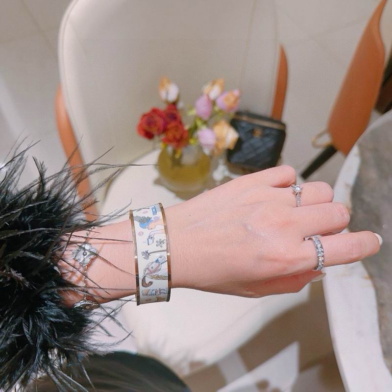 Hermes Bracelet 05yxh20 (6)